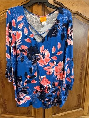 Ruby Rd. Blue Floral V-Neck Tunic with Coral Accents